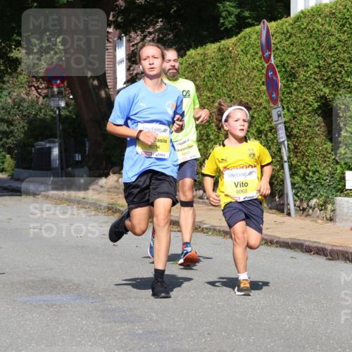 25.08.2024 - 20. Blankeneser Heldenlauf Strokosch-Dieckow http://msf.ph/oto/6865996 25.08.2024 10:27:32 Ziel 6010, 6063, 6074, 6203, 6214 meine-sportfotos.de