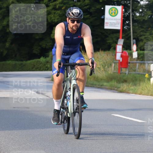 25.08.2024 - Elbe Triathlon Hamburg Fuchs,  Jonas http://msf.ph/oto/6866032 25.08.2024 09:25:11 Radfahren 95, 87, 303, 426, 415 meine-sportfotos.de