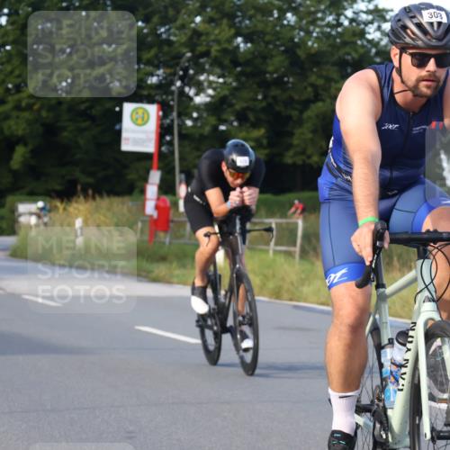25.08.2024 - Elbe Triathlon Hamburg Fuchs,  Jonas http://msf.ph/oto/6866051 25.08.2024 09:25:12 Radfahren 87, 303, 426, 415, 226, 43 meine-sportfotos.de
