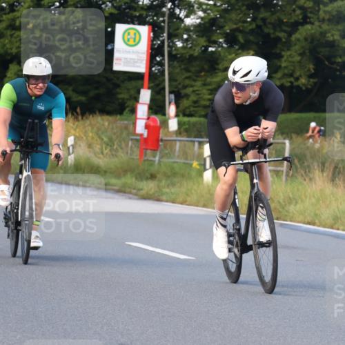 25.08.2024 - Elbe Triathlon Hamburg Fuchs,  Jonas http://msf.ph/oto/6866111 25.08.2024 09:25:18 Radfahren 426, 415, 226, 43, 121 meine-sportfotos.de
