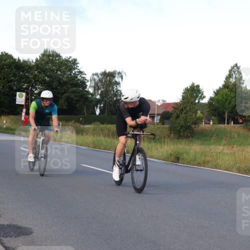 25.08.2024 - Elbe Triathlon Hamburg Fuchs,  Jonas http://msf.ph/oto/6866126 25.08.2024 09:25:19 Radfahren 415, 226, 43, 121 meine-sportfotos.de