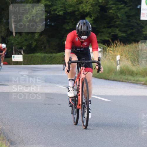 25.08.2024 - Elbe Triathlon Hamburg Fuchs,  Jonas http://msf.ph/oto/6866136 25.08.2024 09:25:22 Radfahren 226, 43, 121, 122, 58 meine-sportfotos.de