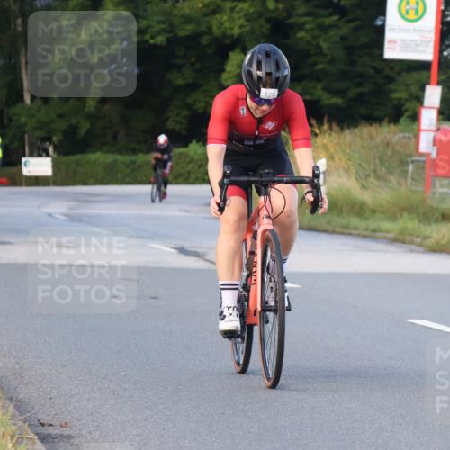 25.08.2024 - Elbe Triathlon Hamburg Fuchs,  Jonas http://msf.ph/oto/6866142 25.08.2024 09:25:23 Radfahren 226, 43, 121, 122, 58 meine-sportfotos.de