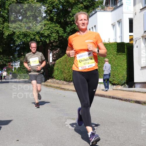 25.08.2024 - 20. Blankeneser Heldenlauf Strokosch-Dieckow http://msf.ph/oto/6866160 25.08.2024 10:27:47 Ziel 6015, 6299, 6318 meine-sportfotos.de