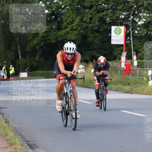 25.08.2024 - Elbe Triathlon Hamburg Fuchs,  Jonas http://msf.ph/oto/6866189 25.08.2024 09:25:27 Radfahren 121, 122, 58, 363 meine-sportfotos.de