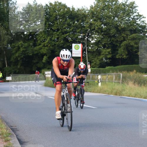 25.08.2024 - Elbe Triathlon Hamburg Fuchs,  Jonas http://msf.ph/oto/6866200 25.08.2024 09:25:27 Radfahren 121, 122, 58, 363 meine-sportfotos.de
