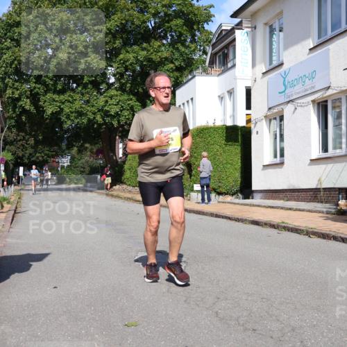 25.08.2024 - 20. Blankeneser Heldenlauf Strokosch-Dieckow http://msf.ph/oto/6866207 25.08.2024 10:27:48 Ziel 6015, 6017, 6299, 6318 meine-sportfotos.de