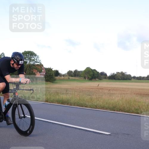 25.08.2024 - Elbe Triathlon Hamburg Fuchs,  Jonas http://msf.ph/oto/6866244 25.08.2024 09:25:32 Radfahren 122, 58, 363, 284 meine-sportfotos.de