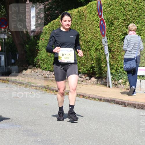 25.08.2024 - 20. Blankeneser Heldenlauf Strokosch-Dieckow http://msf.ph/oto/6866294 25.08.2024 10:28:01 Ziel 6017, 6102, 6107, 6220, 6298, 6470 meine-sportfotos.de
