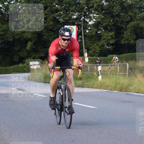 25.08.2024 - Elbe Triathlon Hamburg Fuchs,  Jonas http://msf.ph/oto/6866305 25.08.2024 09:25:49 Radfahren 347, 77, 238 meine-sportfotos.de