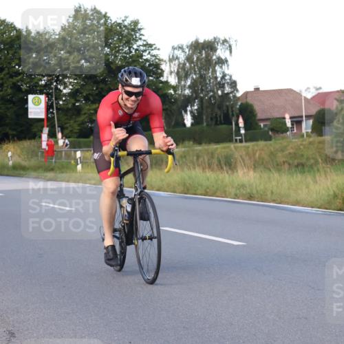 25.08.2024 - Elbe Triathlon Hamburg Fuchs,  Jonas http://msf.ph/oto/6866316 25.08.2024 09:25:50 Radfahren 347, 77, 238 meine-sportfotos.de