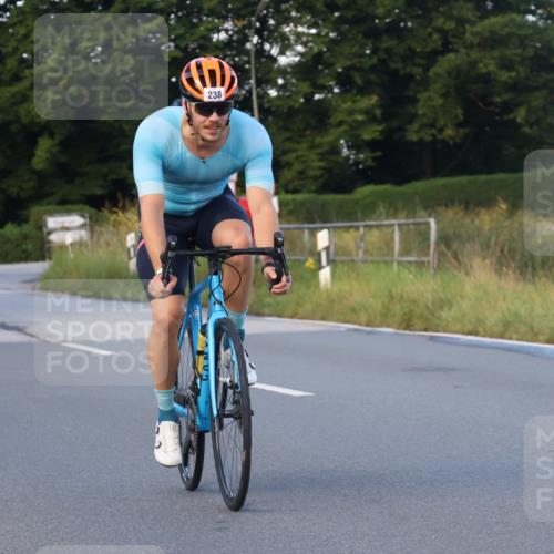 25.08.2024 - Elbe Triathlon Hamburg Fuchs,  Jonas http://msf.ph/oto/6866340 25.08.2024 09:25:53 Radfahren 77, 238, 210, 230 meine-sportfotos.de
