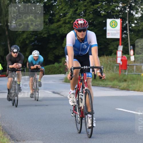25.08.2024 - Elbe Triathlon Hamburg Fuchs,  Jonas http://msf.ph/oto/6866394 25.08.2024 09:25:59 Radfahren 238, 210, 230, 202, 166, 222 meine-sportfotos.de
