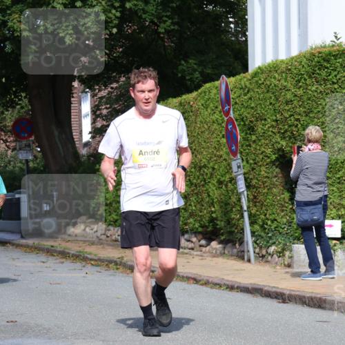 25.08.2024 - 20. Blankeneser Heldenlauf Strokosch-Dieckow http://msf.ph/oto/6866412 25.08.2024 10:28:07 Ziel 6102, 6107, 6220, 6470, 6518 meine-sportfotos.de