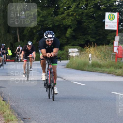 25.08.2024 - Elbe Triathlon Hamburg Fuchs,  Jonas http://msf.ph/oto/6866460 25.08.2024 09:26:06 Radfahren 202, 166, 222, 158, 61, 252, 390, 52 meine-sportfotos.de
