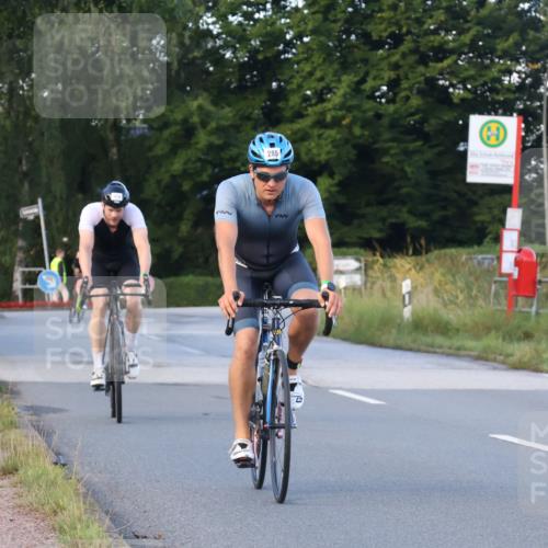 25.08.2024 - Elbe Triathlon Hamburg Fuchs,  Jonas http://msf.ph/oto/6866519 25.08.2024 09:26:13 Radfahren 158, 61, 252, 390, 52, 285, 318, 54 meine-sportfotos.de