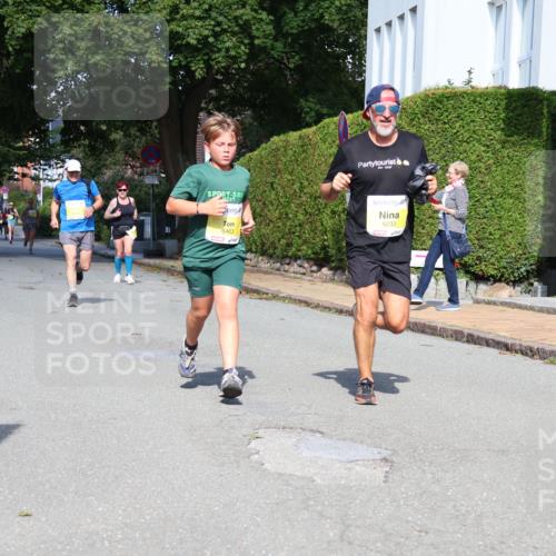 25.08.2024 - 20. Blankeneser Heldenlauf Strokosch-Dieckow http://msf.ph/oto/6866536 25.08.2024 10:28:20 Ziel 6007, 6222, 6233, 6434, 6435, 6446, 6463, 6510 meine-sportfotos.de