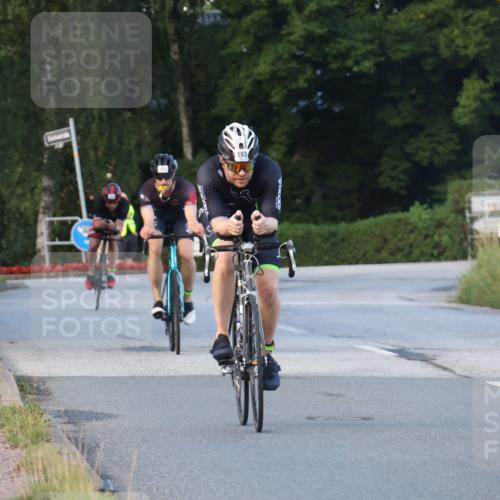 25.08.2024 - Elbe Triathlon Hamburg Fuchs,  Jonas http://msf.ph/oto/6866653 25.08.2024 09:26:27 Radfahren 83, 194, 217, 244, 193, 293, 239 meine-sportfotos.de