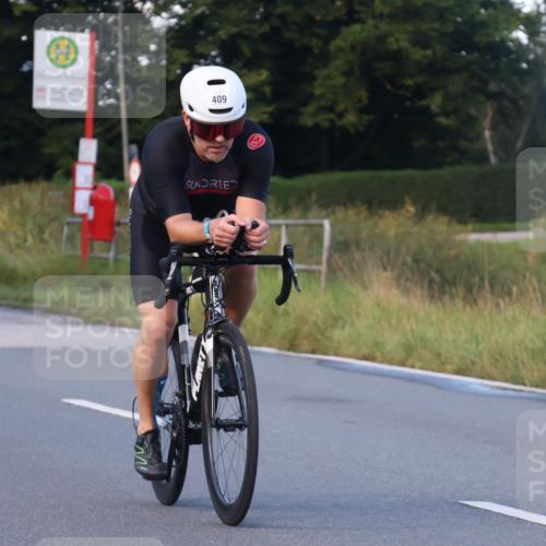 25.08.2024 - Elbe Triathlon Hamburg Fuchs,  Jonas http://msf.ph/oto/6866776 25.08.2024 09:26:53 Radfahren 185, 409, 282 meine-sportfotos.de