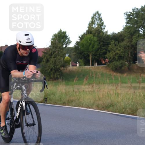 25.08.2024 - Elbe Triathlon Hamburg Fuchs,  Jonas http://msf.ph/oto/6866789 25.08.2024 09:26:53 Radfahren 185, 409, 282 meine-sportfotos.de