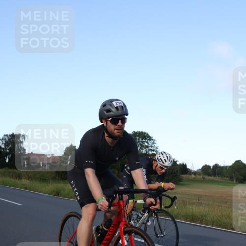 25.08.2024 - Elbe Triathlon Hamburg Fuchs,  Jonas http://msf.ph/oto/6867064 25.08.2024 09:28:02 Radfahren 141, 41, 233, 150, 69, 207 meine-sportfotos.de