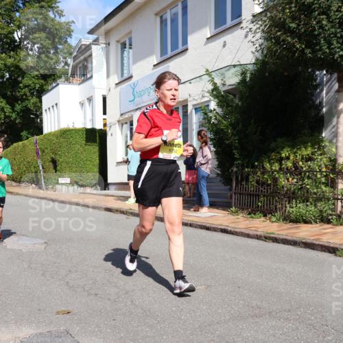 25.08.2024 - 20. Blankeneser Heldenlauf Strokosch-Dieckow http://msf.ph/oto/6867073 25.08.2024 10:28:47 Ziel 6038, 6152, 6262, 6279, 6356, 6357, 6429, 6466, 6493 meine-sportfotos.de