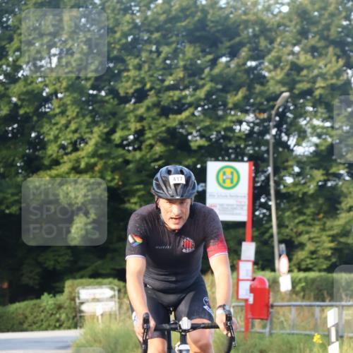 25.08.2024 - Elbe Triathlon Hamburg Fuchs,  Jonas http://msf.ph/oto/6867118 25.08.2024 09:28:10 Radfahren 150, 69, 207, 435, 417, 55, 270 meine-sportfotos.de