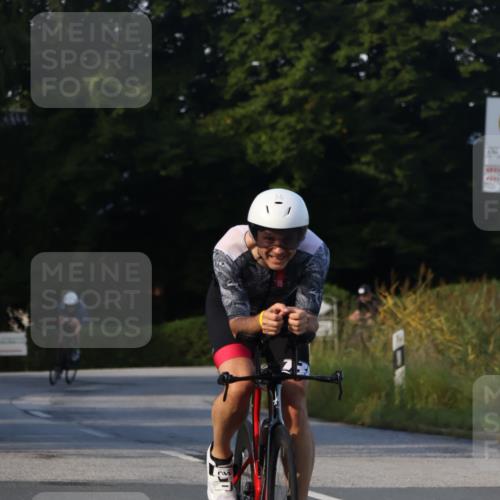 25.08.2024 - Elbe Triathlon Hamburg Fuchs,  Jonas http://msf.ph/oto/6867136 25.08.2024 09:28:12 Radfahren 69, 207, 435, 417, 55, 270, 358 meine-sportfotos.de