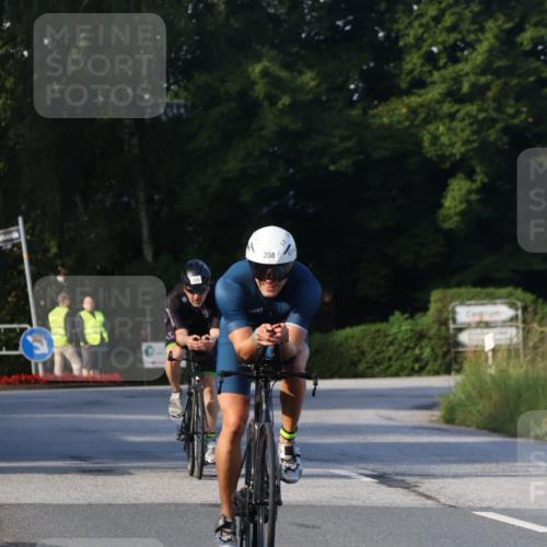 25.08.2024 - Elbe Triathlon Hamburg Fuchs,  Jonas http://msf.ph/oto/6867170 25.08.2024 09:28:17 Radfahren 55, 270, 358, 398 meine-sportfotos.de