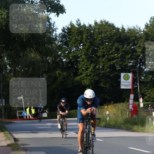 25.08.2024 - Elbe Triathlon Hamburg Fuchs,  Jonas http://msf.ph/oto/6867185 25.08.2024 09:28:18 Radfahren 55, 270, 358, 398 meine-sportfotos.de