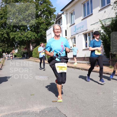 25.08.2024 - 20. Blankeneser Heldenlauf Strokosch-Dieckow http://msf.ph/oto/6867294 25.08.2024 10:28:56 Ziel 6038, 6085, 6272, 6296, 6429, 6466, 6493 meine-sportfotos.de
