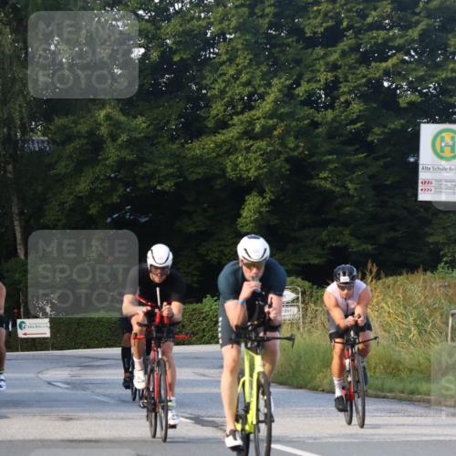 25.08.2024 - Elbe Triathlon Hamburg Fuchs,  Jonas http://msf.ph/oto/6867297 25.08.2024 09:28:32 Radfahren 143, 431, 368, 421, 333, 341, 130 meine-sportfotos.de