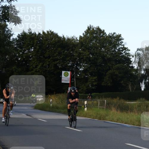 25.08.2024 - Elbe Triathlon Hamburg Fuchs,  Jonas http://msf.ph/oto/6867355 25.08.2024 09:28:34 Radfahren 431, 368, 421, 333, 341, 130 meine-sportfotos.de