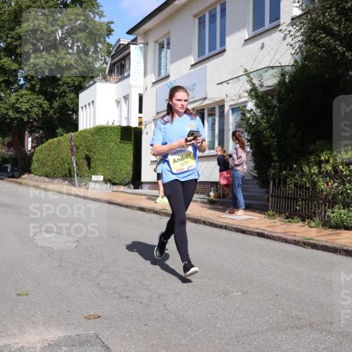 25.08.2024 - 20. Blankeneser Heldenlauf Strokosch-Dieckow http://msf.ph/oto/6867360 25.08.2024 10:28:58 Ziel 6038, 6085, 6272, 6296, 6466, 6493 meine-sportfotos.de