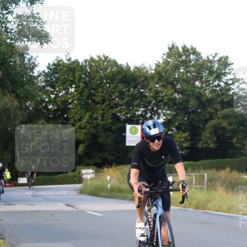 25.08.2024 - Elbe Triathlon Hamburg Fuchs,  Jonas http://msf.ph/oto/6867402 25.08.2024 09:28:37 Radfahren 431, 368, 421, 333, 341, 130, 388, 251 meine-sportfotos.de