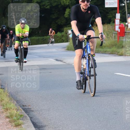 25.08.2024 - Elbe Triathlon Hamburg Fuchs,  Jonas http://msf.ph/oto/6867429 25.08.2024 09:28:41 Radfahren 333, 341, 130, 388, 251, 384, 90, 290 meine-sportfotos.de