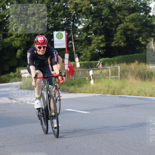 25.08.2024 - Elbe Triathlon Hamburg Fuchs,  Jonas http://msf.ph/oto/6867481 25.08.2024 09:28:47 Radfahren 388, 251, 384, 90, 290, 376, 381, 317 meine-sportfotos.de