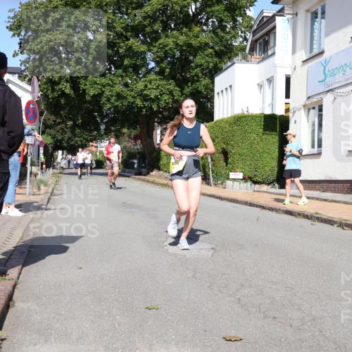 25.08.2024 - 20. Blankeneser Heldenlauf Strokosch-Dieckow http://msf.ph/oto/6867483 25.08.2024 10:29:05 Ziel 6085, 6296, 6337, 6417, 6422 meine-sportfotos.de
