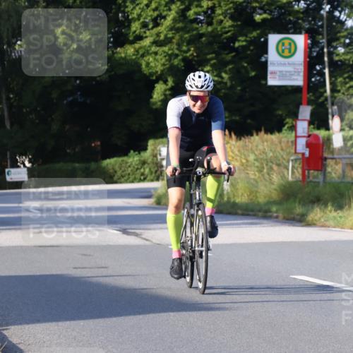 25.08.2024 - Elbe Triathlon Hamburg Fuchs,  Jonas http://msf.ph/oto/6867514 25.08.2024 09:28:52 Radfahren 290, 376, 381, 317, 154 meine-sportfotos.de