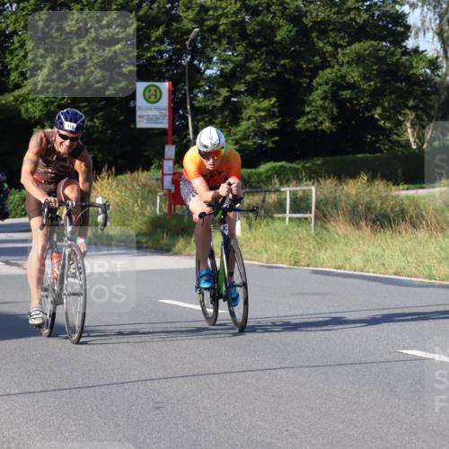 25.08.2024 - Elbe Triathlon Hamburg Fuchs,  Jonas http://msf.ph/oto/6867569 25.08.2024 09:29:05 Radfahren 152, 442, 418, 528, 111, 211 meine-sportfotos.de