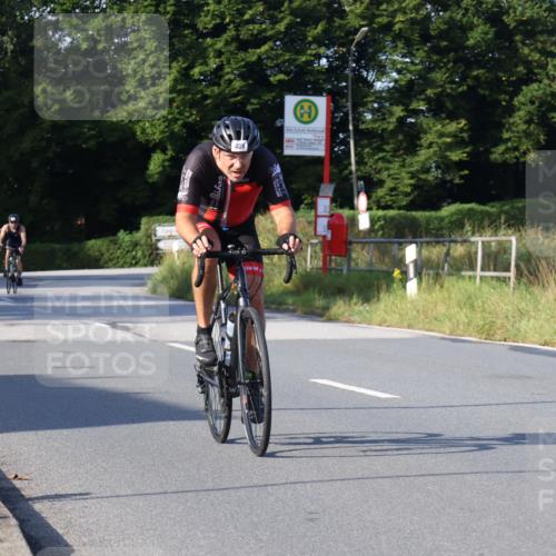25.08.2024 - Elbe Triathlon Hamburg Fuchs,  Jonas http://msf.ph/oto/6867679 25.08.2024 09:29:13 Radfahren 418, 528, 111, 211, 406, 131, 355, 374 meine-sportfotos.de