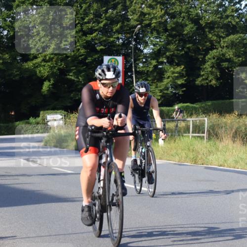 25.08.2024 - Elbe Triathlon Hamburg Fuchs,  Jonas http://msf.ph/oto/6867706 25.08.2024 09:29:18 Radfahren 406, 131, 355, 374, 264, 33 meine-sportfotos.de