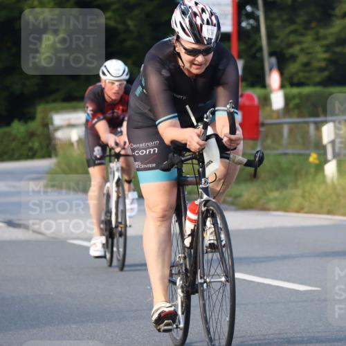 25.08.2024 - Elbe Triathlon Hamburg Fuchs,  Jonas http://msf.ph/oto/6867801 25.08.2024 09:29:29 Radfahren 264, 33, 63, 135, 359, 357 meine-sportfotos.de