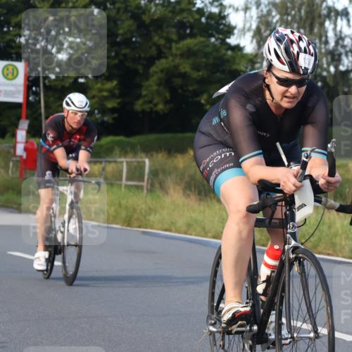 25.08.2024 - Elbe Triathlon Hamburg Fuchs,  Jonas http://msf.ph/oto/6867812 25.08.2024 09:29:30 Radfahren 33, 63, 135, 359, 357 meine-sportfotos.de