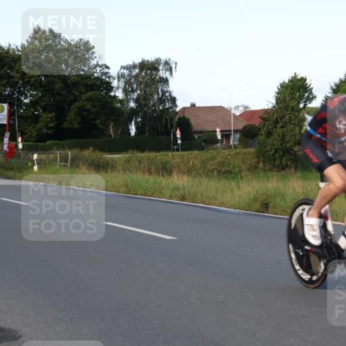 25.08.2024 - Elbe Triathlon Hamburg Fuchs,  Jonas http://msf.ph/oto/6867837 25.08.2024 09:29:31 Radfahren 63, 135, 359, 357 meine-sportfotos.de