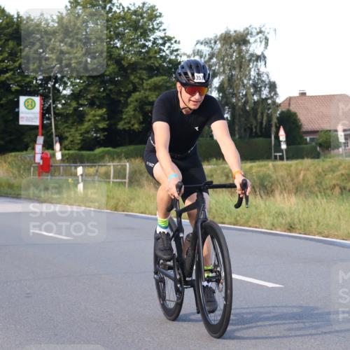 25.08.2024 - Elbe Triathlon Hamburg Fuchs,  Jonas http://msf.ph/oto/6867856 25.08.2024 09:29:33 Radfahren 135, 359, 357 meine-sportfotos.de