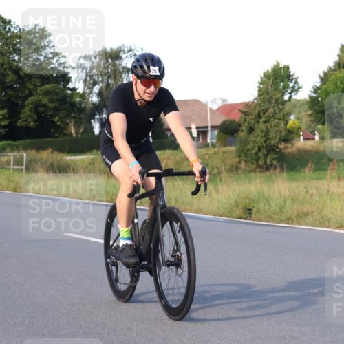 25.08.2024 - Elbe Triathlon Hamburg Fuchs,  Jonas http://msf.ph/oto/6867860 25.08.2024 09:29:33 Radfahren 135, 359, 357 meine-sportfotos.de