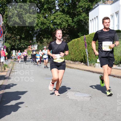 25.08.2024 - 20. Blankeneser Heldenlauf Strokosch-Dieckow http://msf.ph/oto/6867865 25.08.2024 10:29:26 Ziel 6108, 6117, 6196, 6260, 6323, 6365, 6366, 6394, 6419, 6488, 6489, 6495, 6499 meine-sportfotos.de