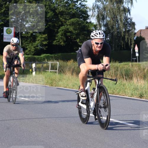25.08.2024 - Elbe Triathlon Hamburg Fuchs,  Jonas http://msf.ph/oto/6867908 25.08.2024 09:29:50 Radfahren 66, 447, 98, 407, 138, 385, 401, 305 meine-sportfotos.de