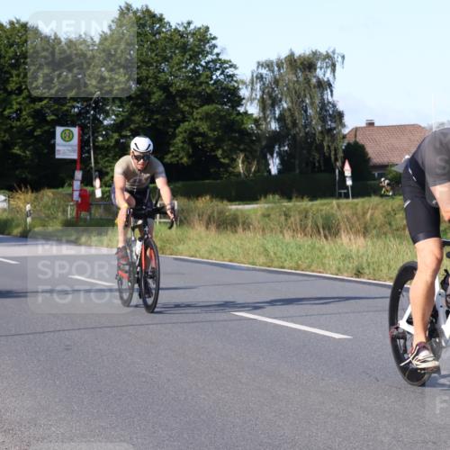 25.08.2024 - Elbe Triathlon Hamburg Fuchs,  Jonas http://msf.ph/oto/6867915 25.08.2024 09:29:51 Radfahren 66, 447, 98, 407, 138, 385, 401, 305 meine-sportfotos.de